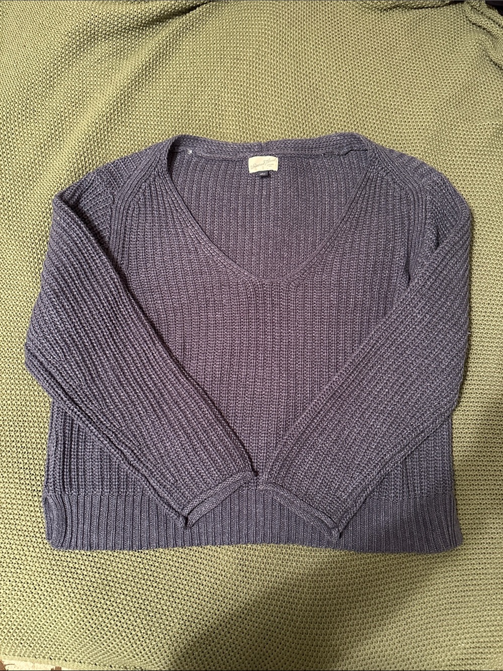 Universal Thread Women's V-Neck Chunky Knit Sweater - Purple